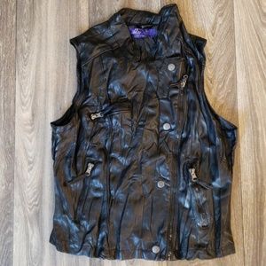 3/$30 HP! Crinkle Effect Vegan Leather Crop Vest